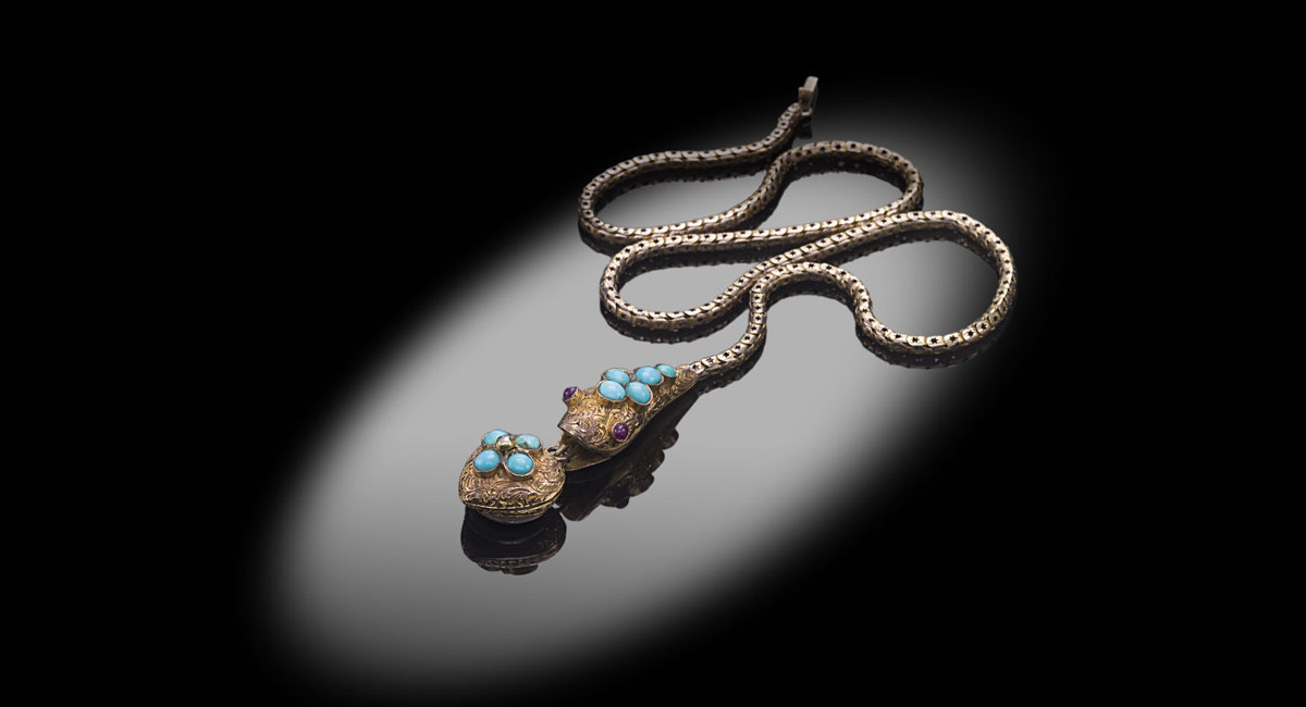 Collana Antica con pietre di turchese